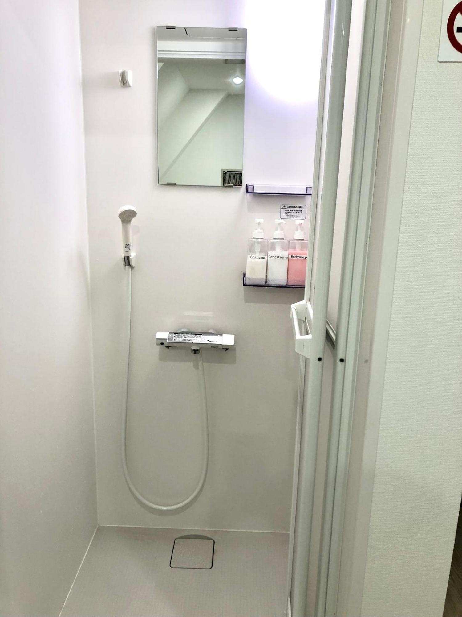 Oku Apartment Токио Екстериор снимка